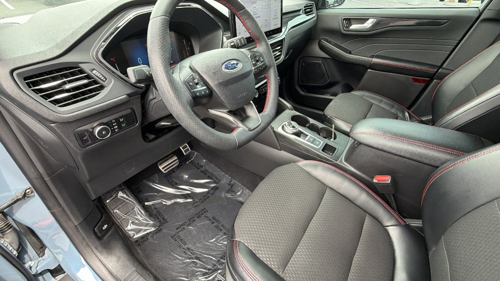 Certified 2023 Ford Escape ST-Line Select w/ Tech Pack #1 AWD/4WD image 10