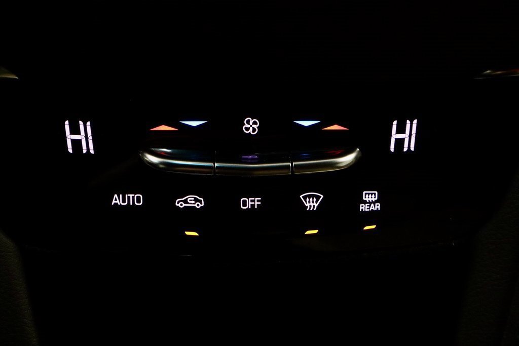 Used 2019 Cadillac XT5 Base image 29