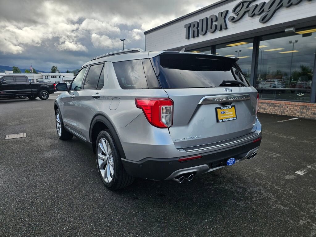 Certified 2022 Ford Explorer Platinum w/ Equipment Group 601A AWD/4WD image 9