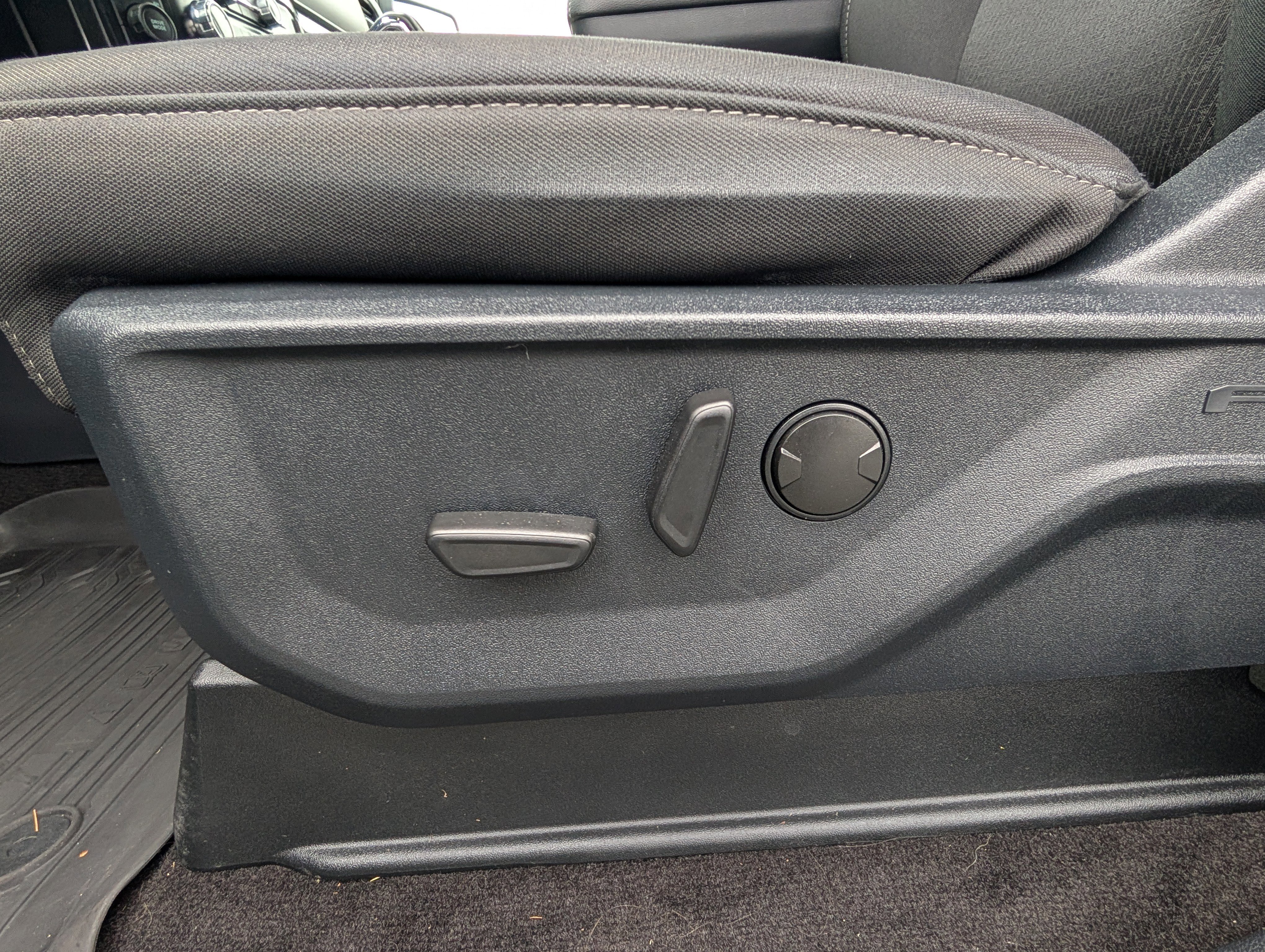 Certified 2022 Ford F150 XLT w/ Equipment Group 302A High image 20