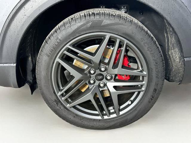 Certified 2025 Ford Explorer ST AWD/4WD image 8