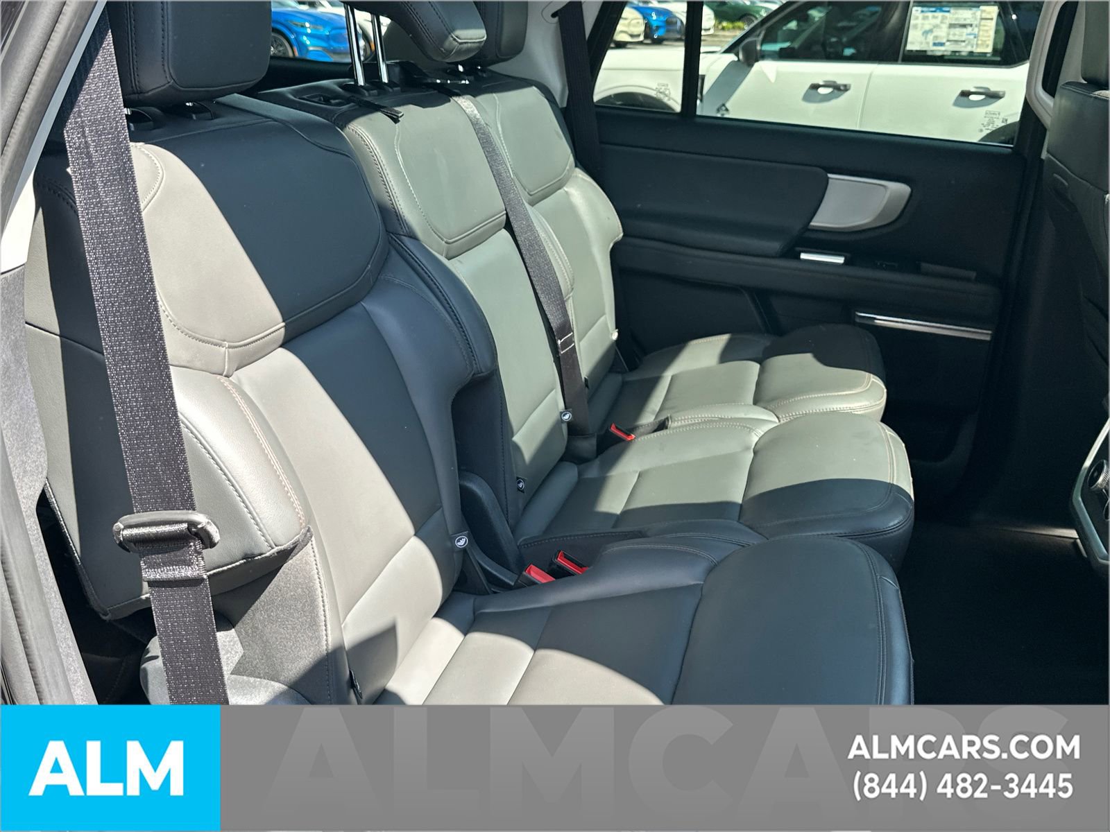 Certified 2025 Ford Expedition Active AWD/4WD image 17