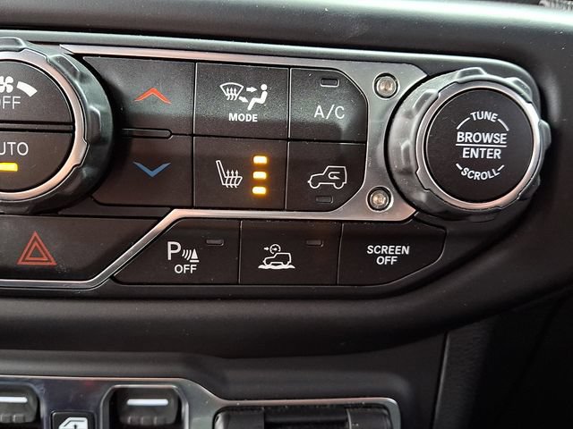 Used 2021 Jeep Wrangler Unlimited Rubicon AWD/4WD image 32