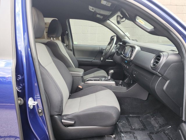 Used 2022 Toyota Tacoma TRD Sport AWD/4WD image 11