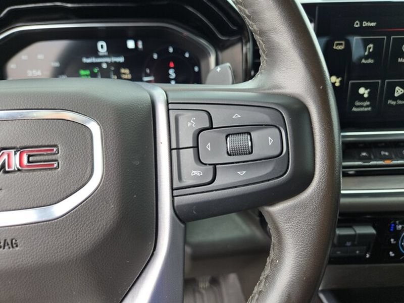 Used 2022 GMC Sierra 1500 SLT w/ SLT Premium Plus Package AWD/4WD image 32