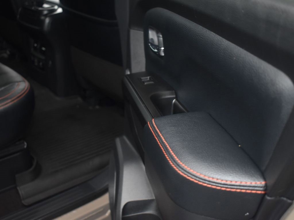 Used 2023 Nissan Titan PRO-4X w/ Pro-4x Convenience Package image 15