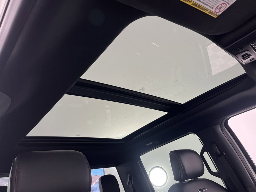 Certified 2022 Ford F350 Platinum w/ FX4 Off-Road Package image 34