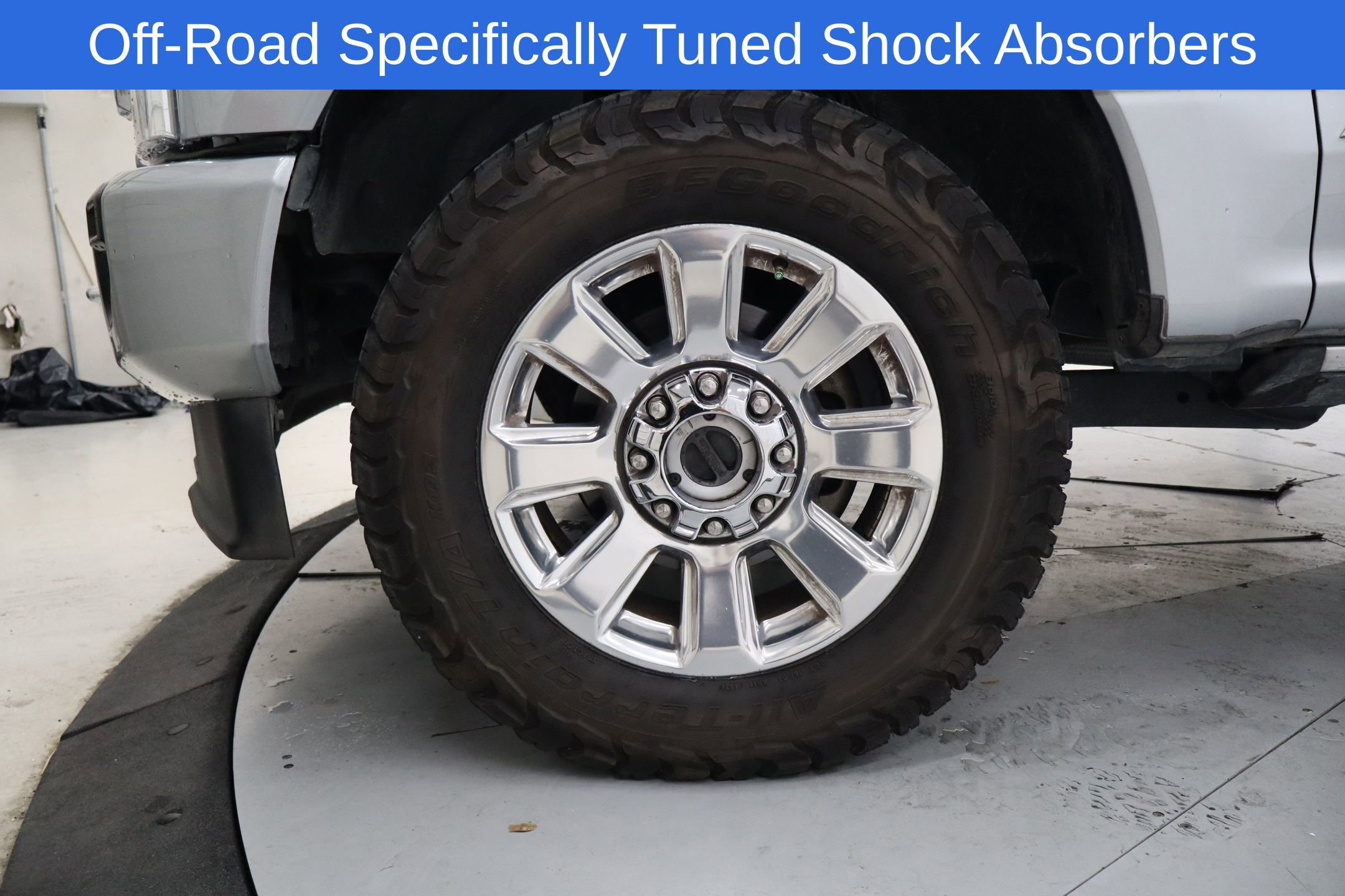 Certified 2022 Ford F250 Platinum w/ FX4 Off-Road Package AWD/4WD image 10