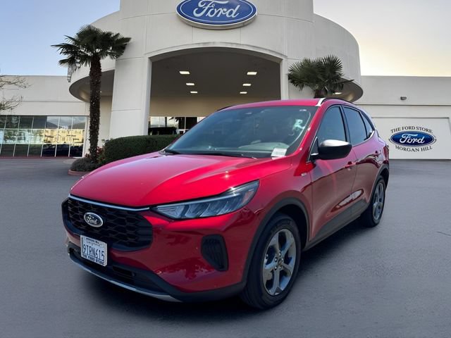 Certified 2025 Ford Escape ST-Line w/ Equipment Group 301A FWD image 2