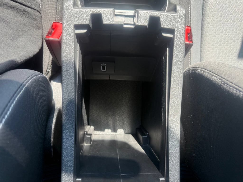 Certified 2018 Ford Escape SE w/ SE Sync 3 Package FWD image 26