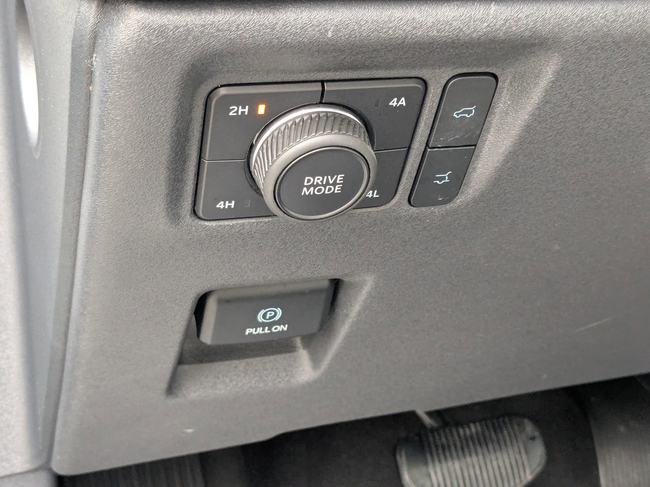 Certified 2025 Ford Expedition Max Platinum w/ Driver's Package image 18