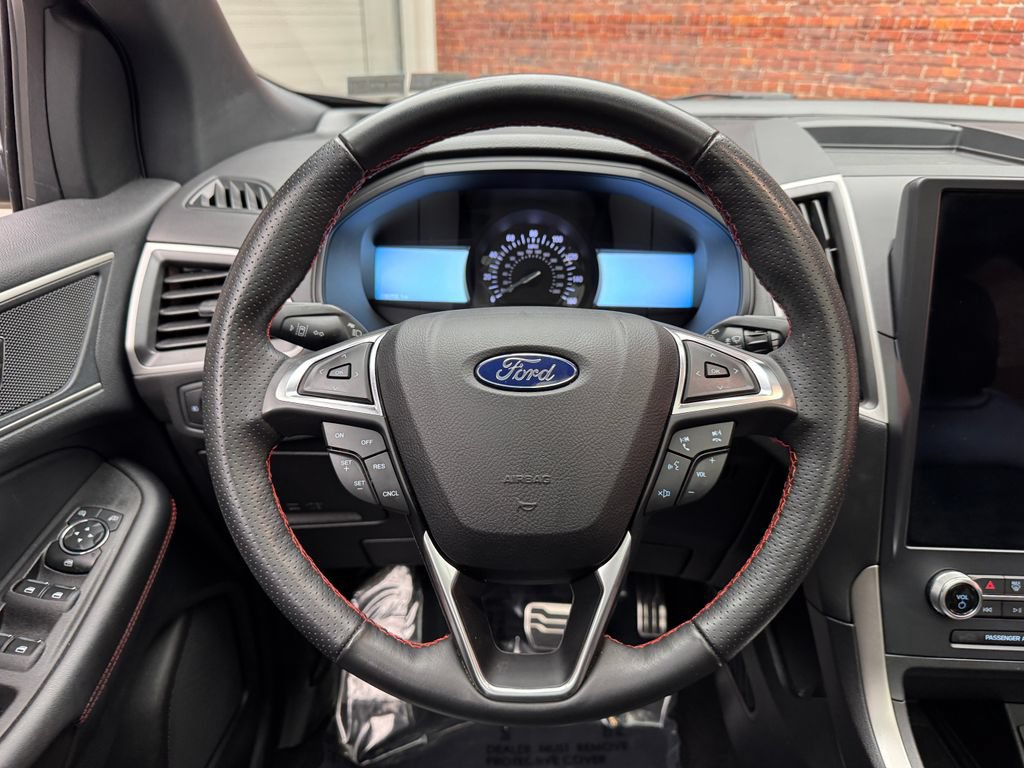 Certified 2023 Ford Edge ST-Line AWD/4WD image 13