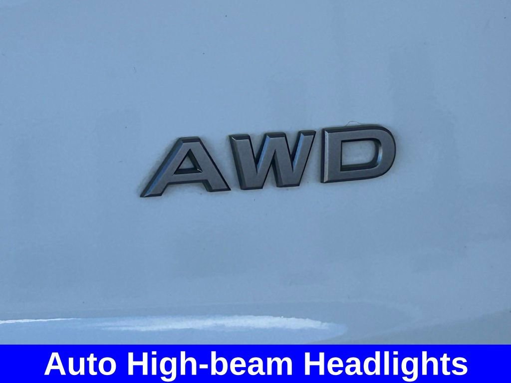 Used 2024 Nissan Rogue S AWD/4WD image 20