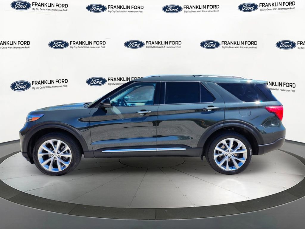 Certified 2022 Ford Explorer Platinum w/ Equipment Group 601A AWD/4WD image 2