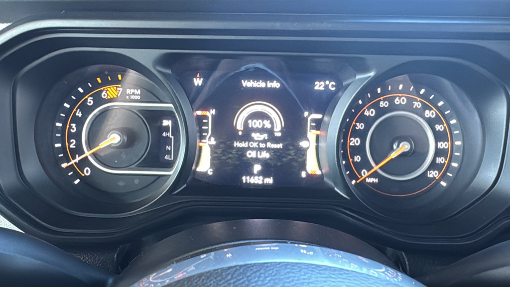 Used 2026 Jeep Wrangler Unlimited Sahara AWD/4WD image 16