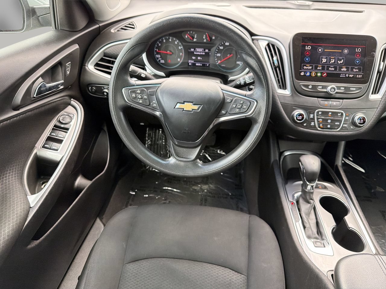 Used 2024 Chevrolet Malibu LT FWD image 12