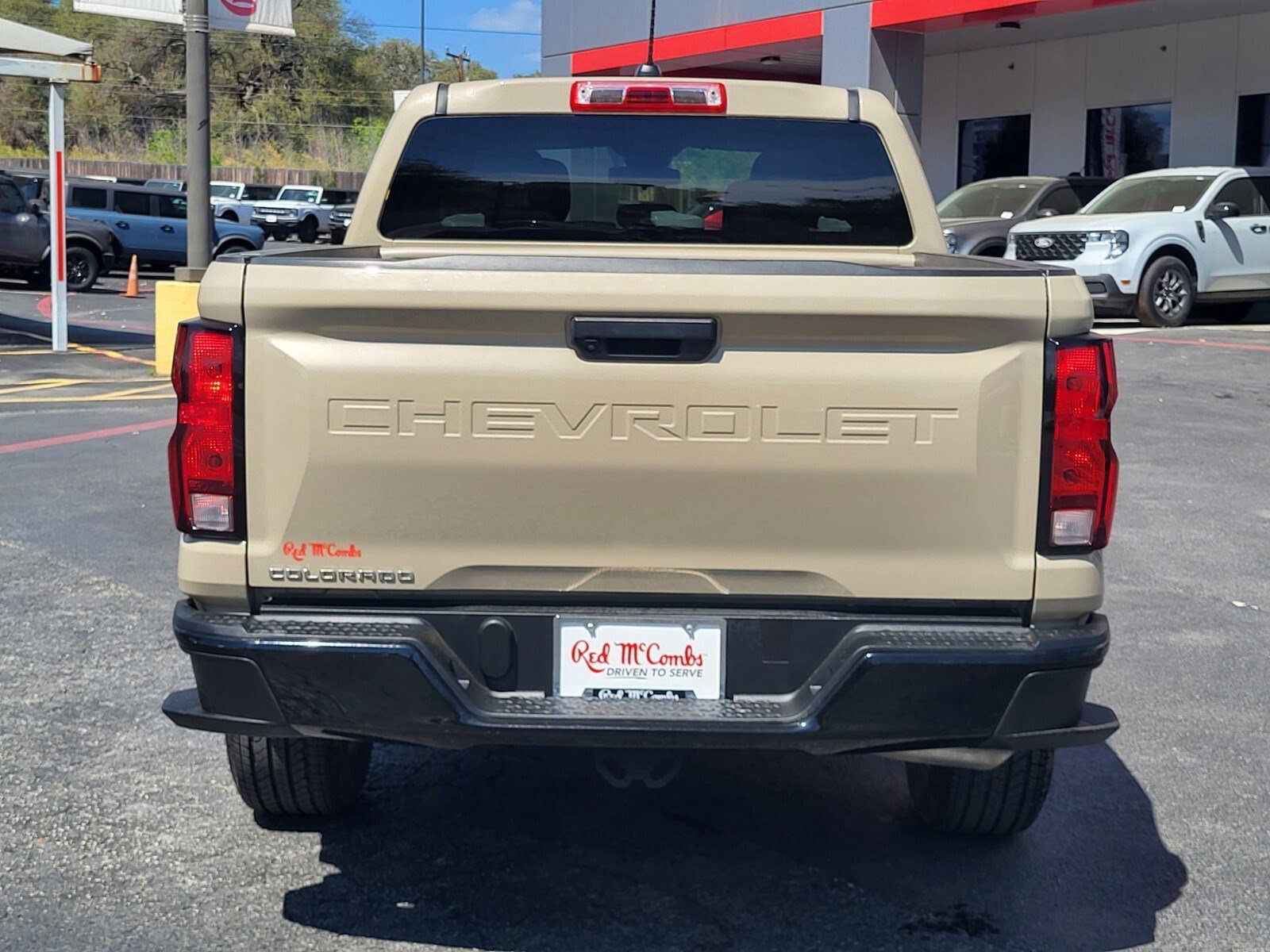 Used 2024 Chevrolet Colorado W/T image 4