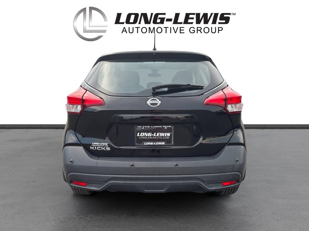 Used 2020 Nissan Kicks S FWD image 5