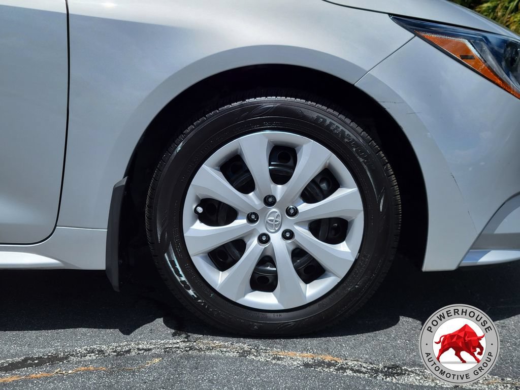 Used 2024 Toyota Corolla LE FWD image 12