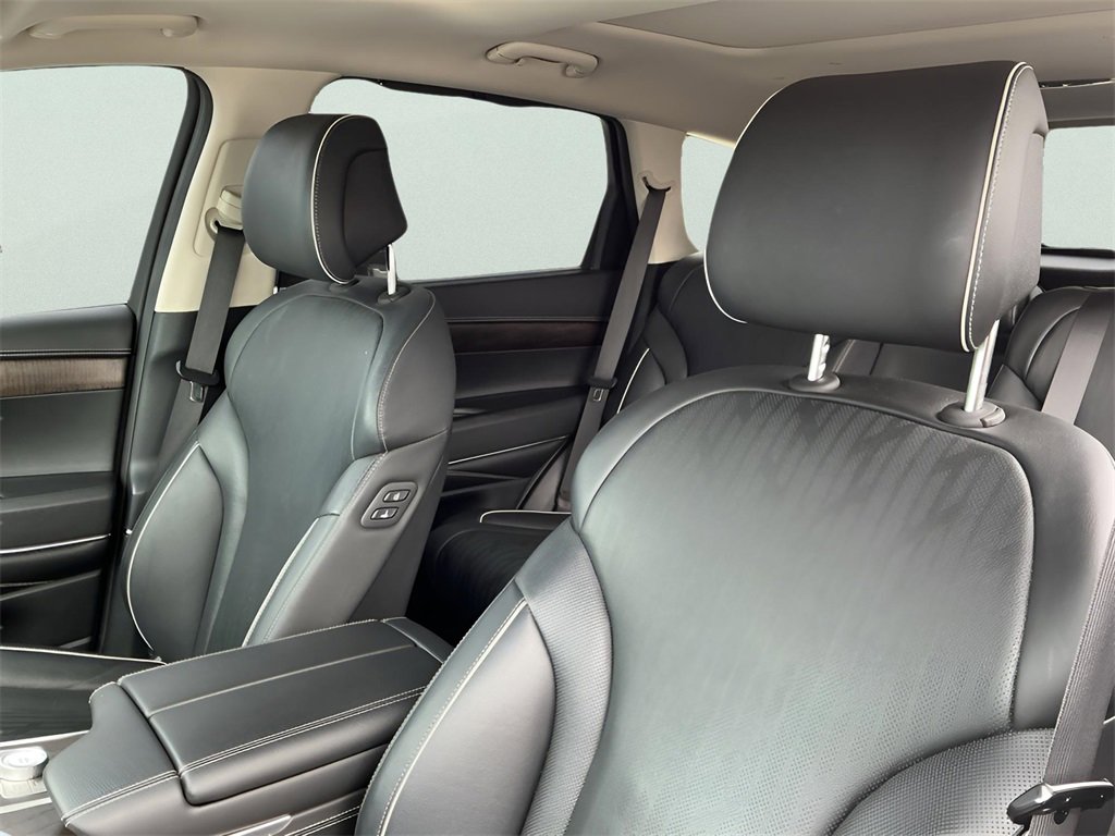 Used 2023 Genesis GV80 2.5T w/ Prestige Package image 22