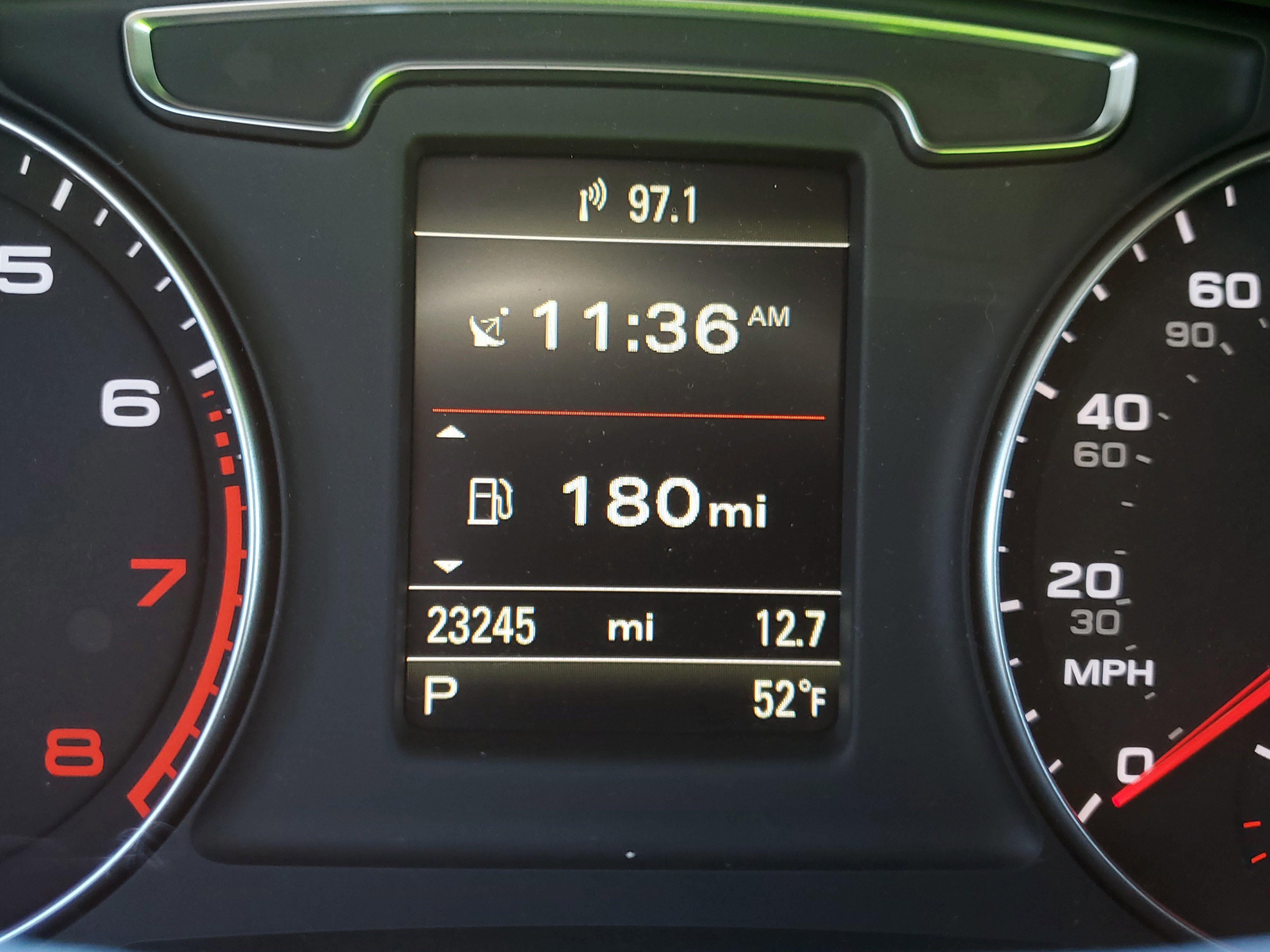 Used 2018 Audi Q3 2.0T Premium Plus w/ Premium Plus Package image 24