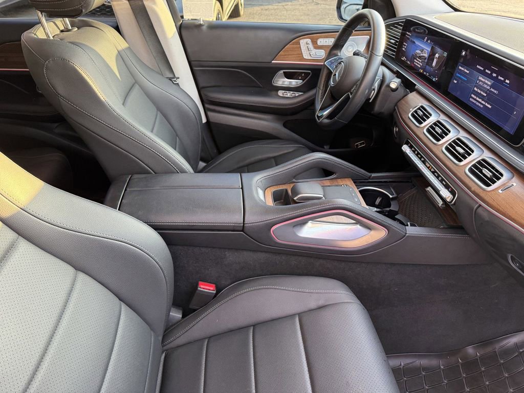 Used 2025 Mercedes-Benz GLE 350 4MATIC image 5