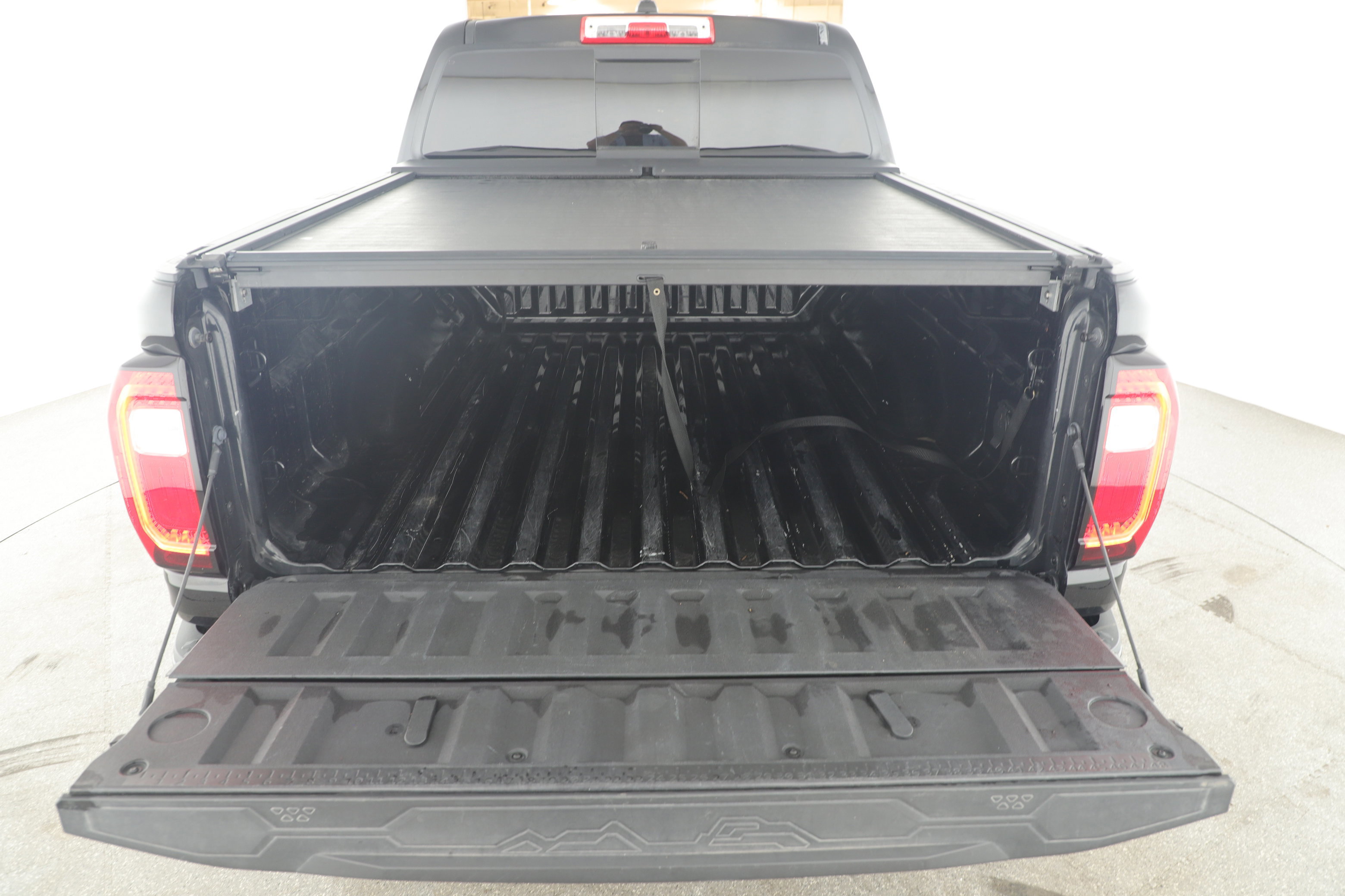 Used 2023 GMC Canyon AT4 w/ Technology Package image 5