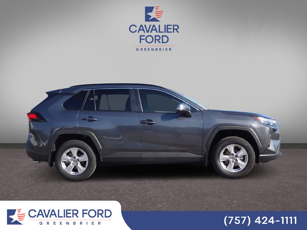 Used 2025 Toyota RAV4 XLE w/ Convenience Package AWD/4WD image 2