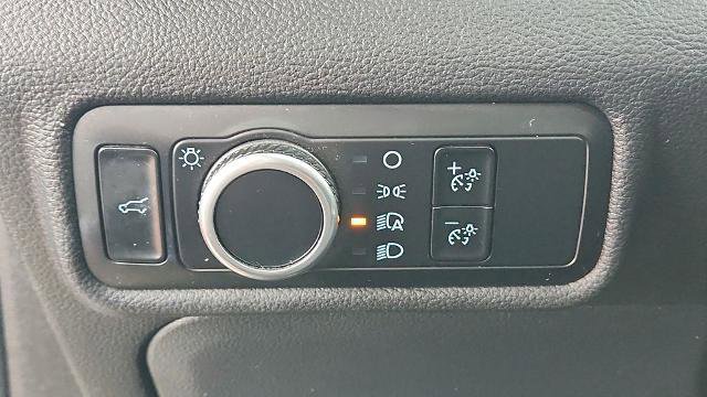 Certified 2024 Ford Explorer XLT image 10