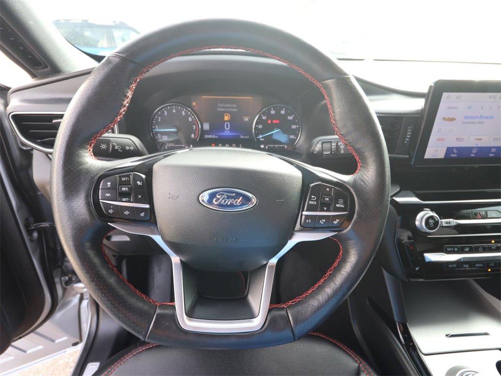 Certified 2023 Ford Explorer ST-Line w/ Class IV Trailer Tow Package image 17