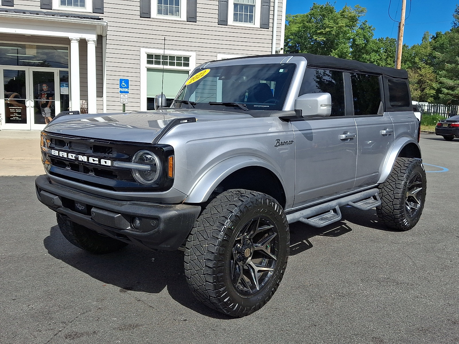 Certified 2022 Ford Bronco Outer Banks AWD/4WD image 1