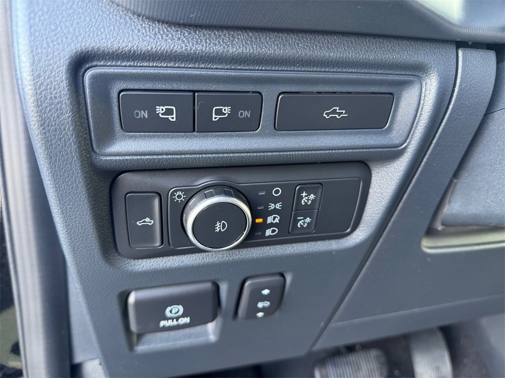 Certified 2022 Ford F150 Platinum w/ Equipment Group 701A High image 22