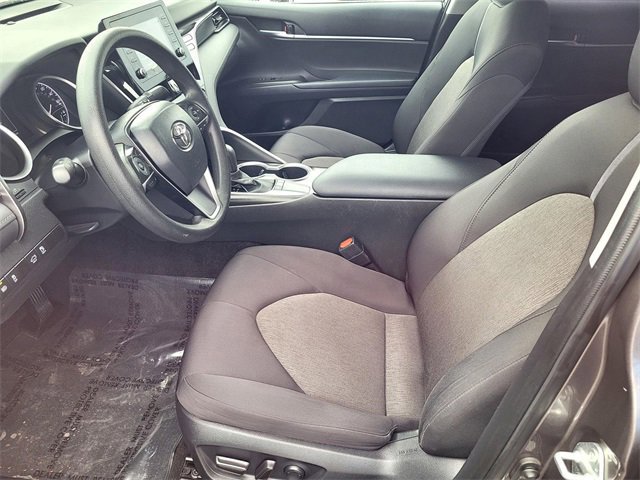 Used 2023 Toyota Camry LE image 10