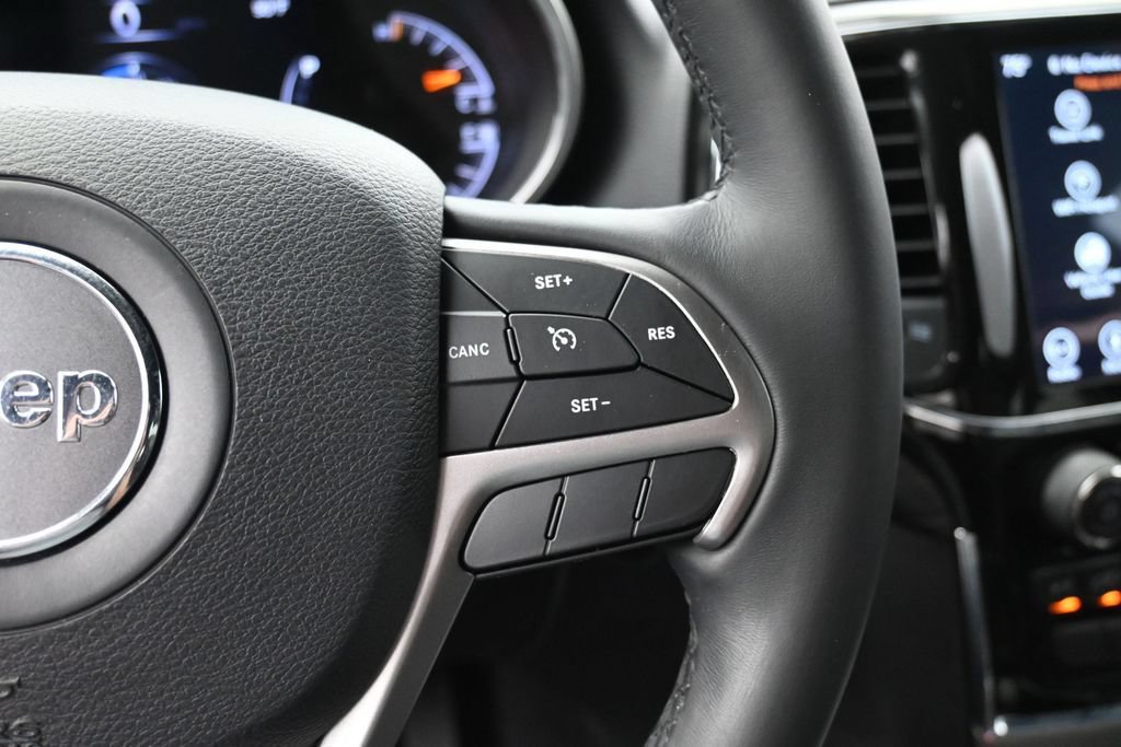 Used 2019 Jeep Grand Cherokee Altitude RWD image 7