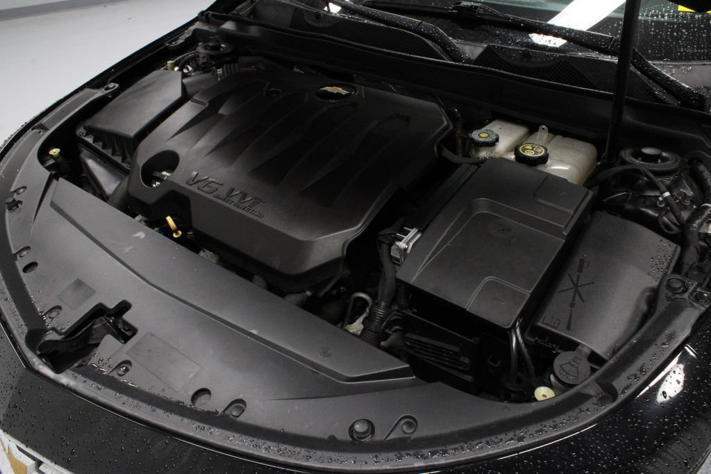 Used 2019 Chevrolet Impala LT FWD image 14