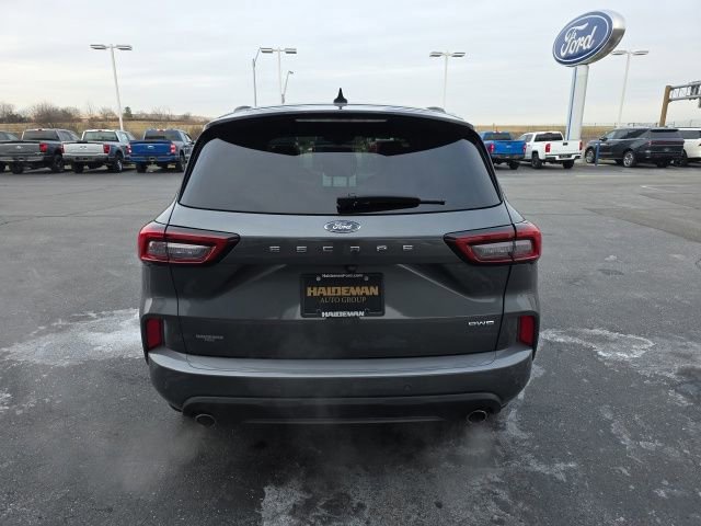 Certified 2023 Ford Escape ST-Line w/ Tech Pack #1 image 4
