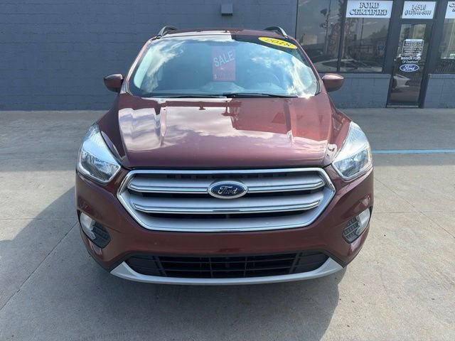Certified 2018 Ford Escape SE w/ SE Sync 3 Package FWD image 2