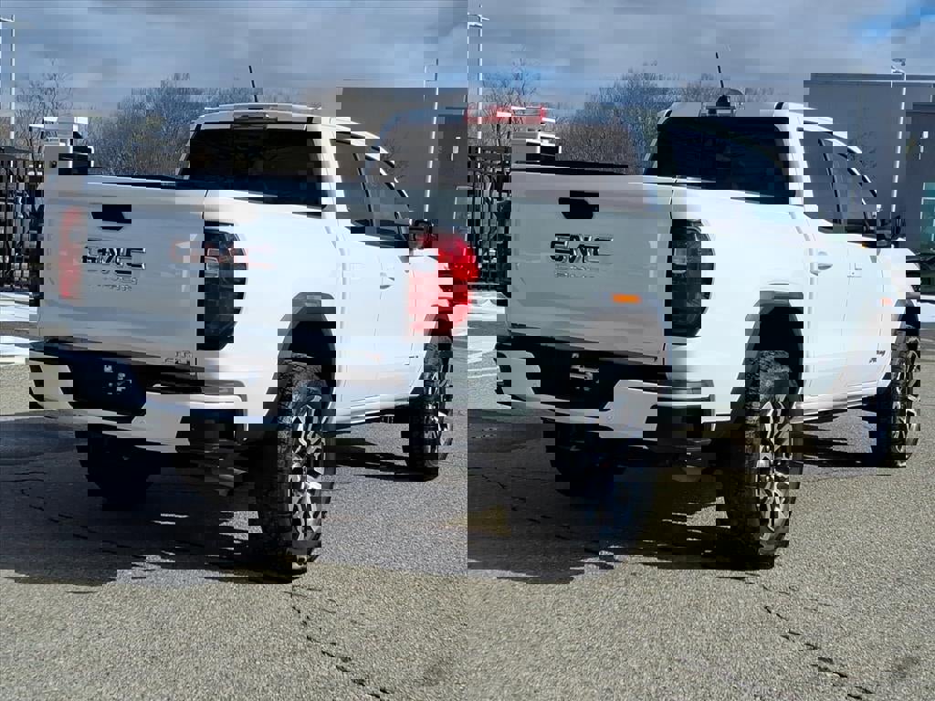 Used 2024 GMC Canyon AT4 w/ Canyon Safety Plus Package image 5