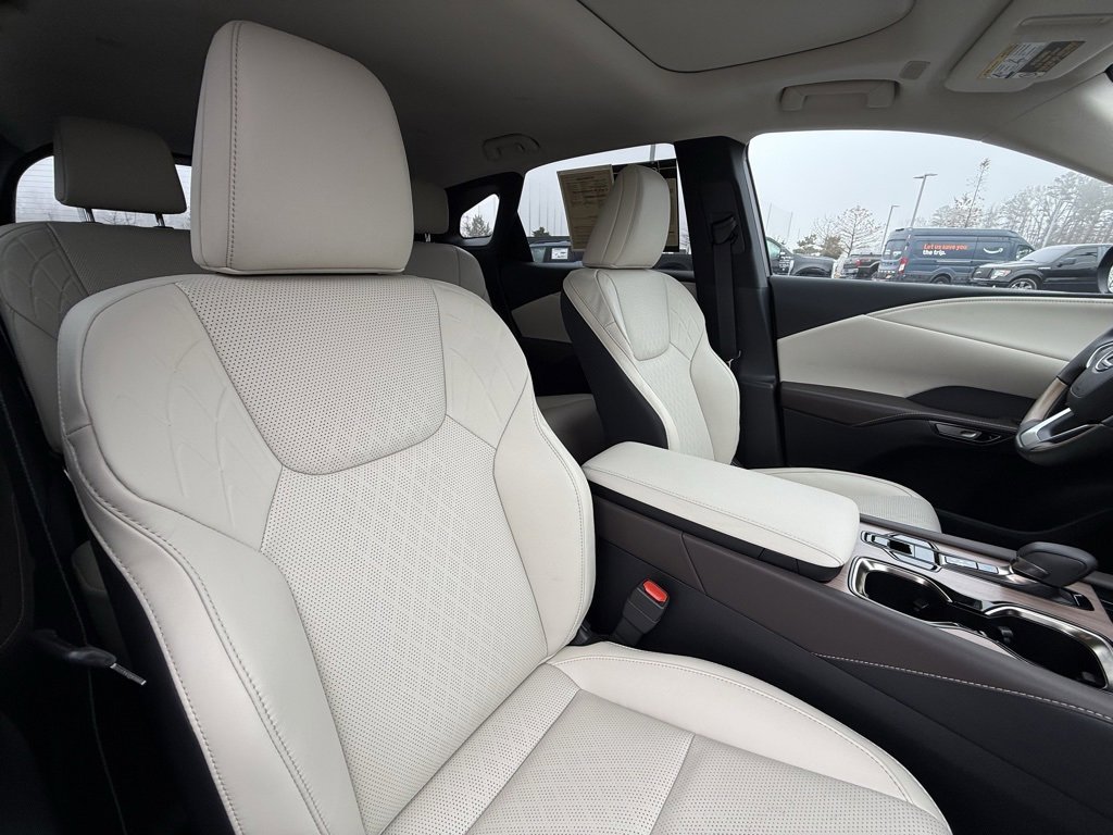 Used 2025 Lexus RX 350 Premium Plus image 30