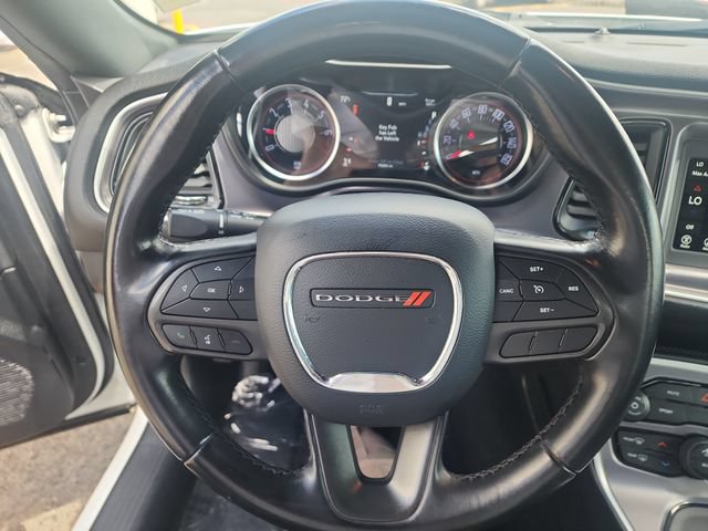 Used 2020 Dodge Challenger SXT RWD image 14