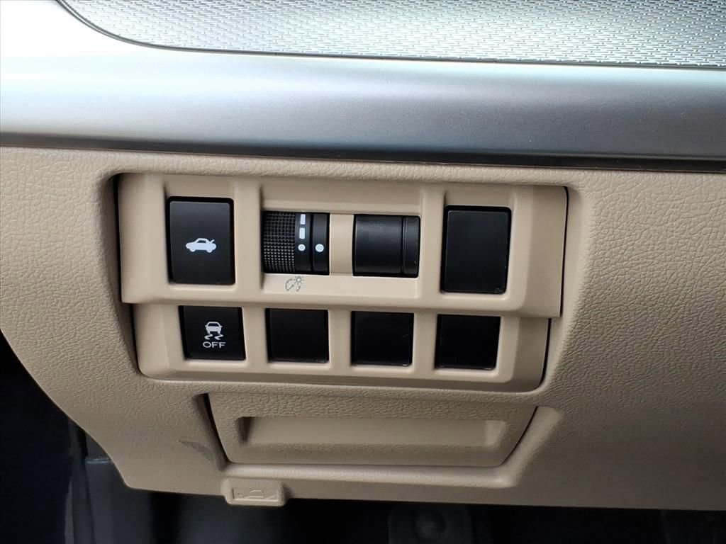 Used 2018 Subaru Legacy 2.5i w/ Alloy Wheel Package image 21