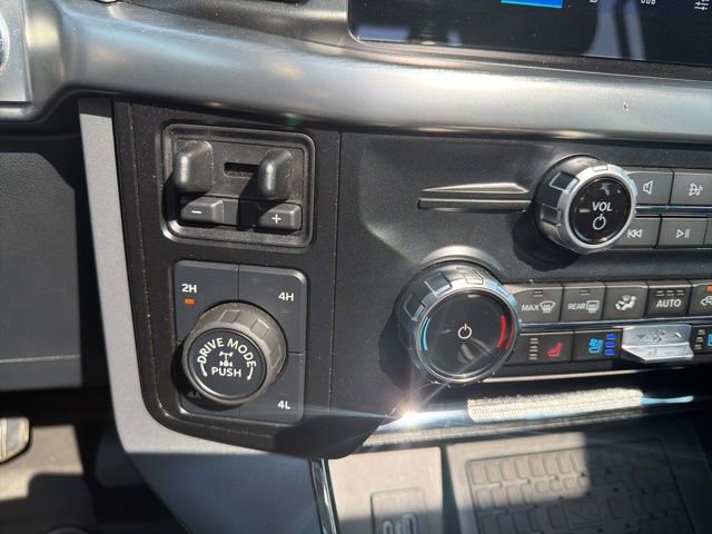 Certified 2023 Ford F150 Lariat w/ Equipment Group 502A High image 26