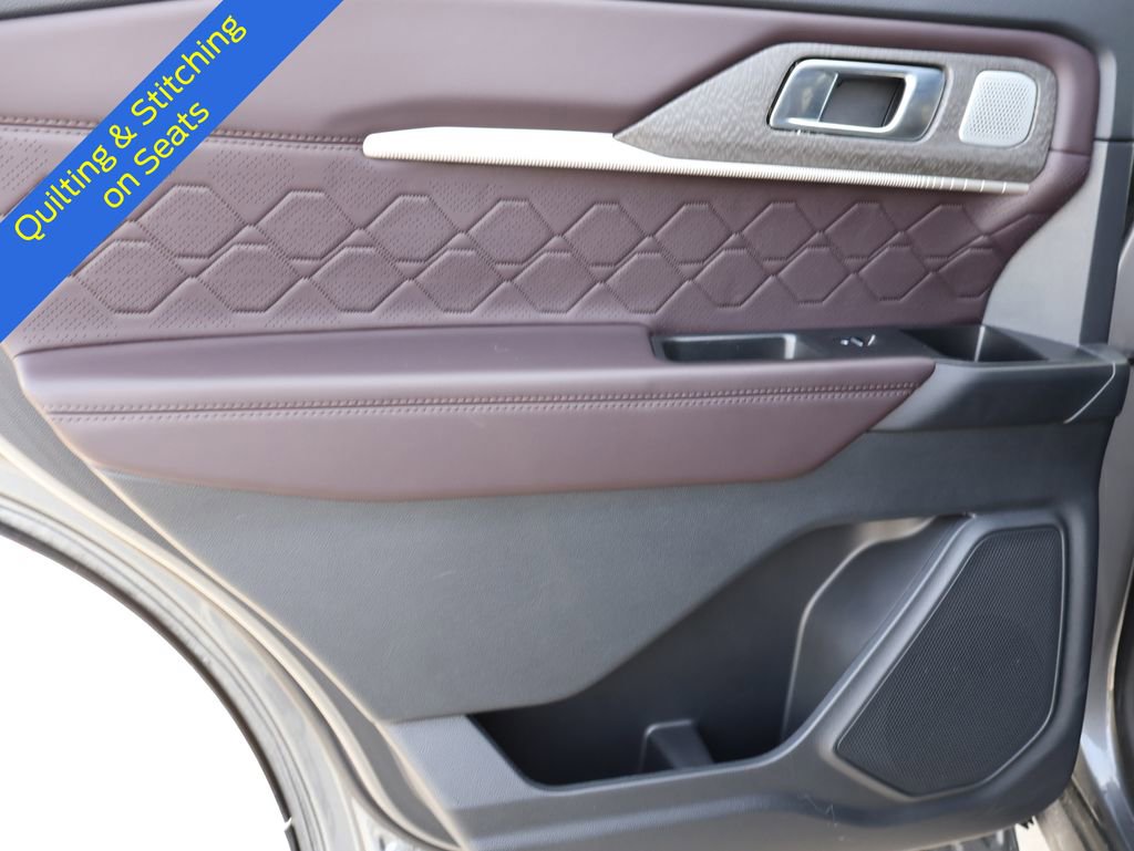 Certified 2025 Ford Explorer Platinum w/ LUX Leather Package AWD/4WD image 19
