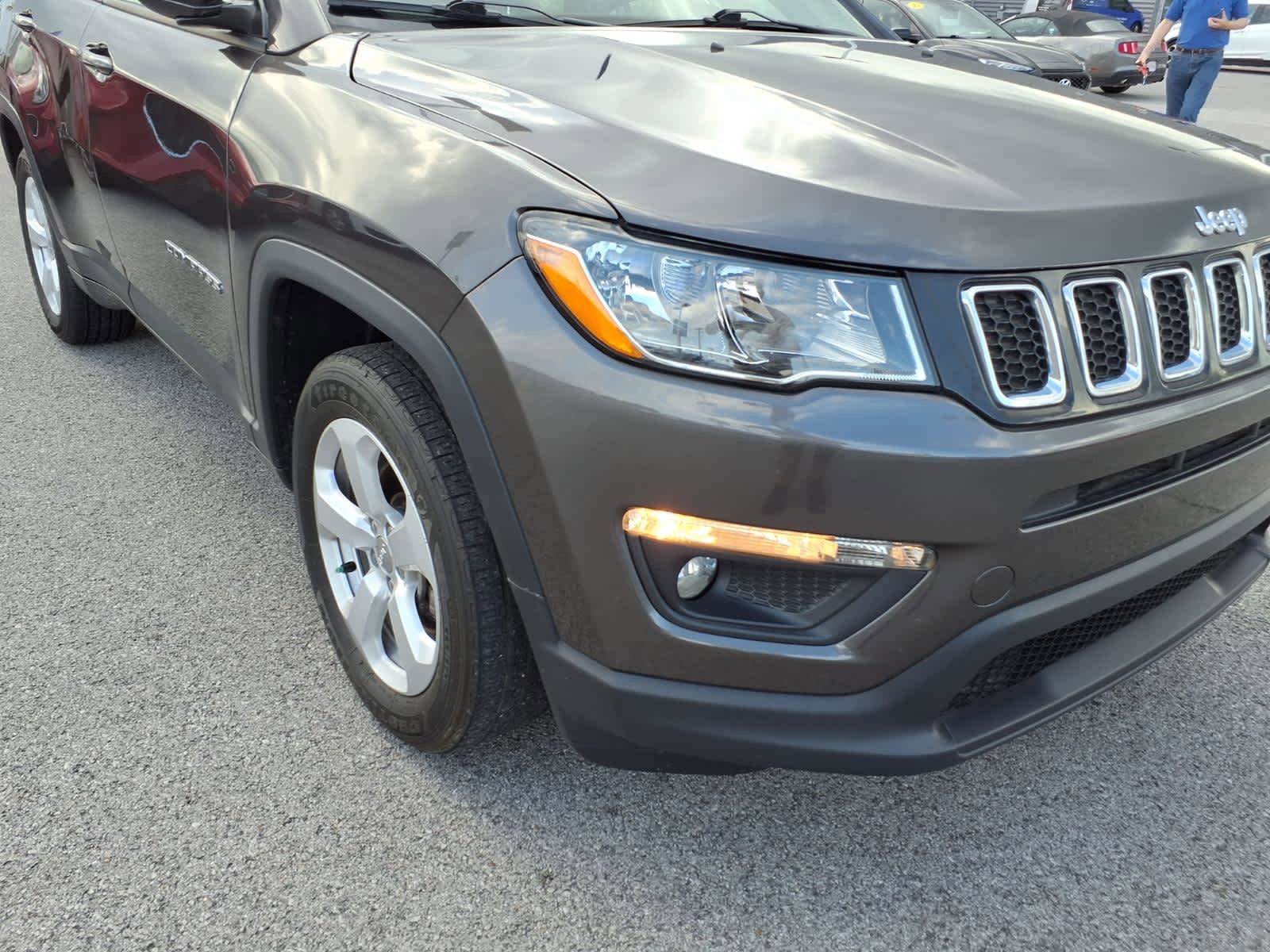 Used 2021 Jeep Compass Latitude w/ Convenience Group FWD image 22