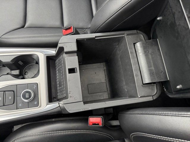 Certified 2023 Ford Explorer XLT w/ Equipment Group 202A image 21