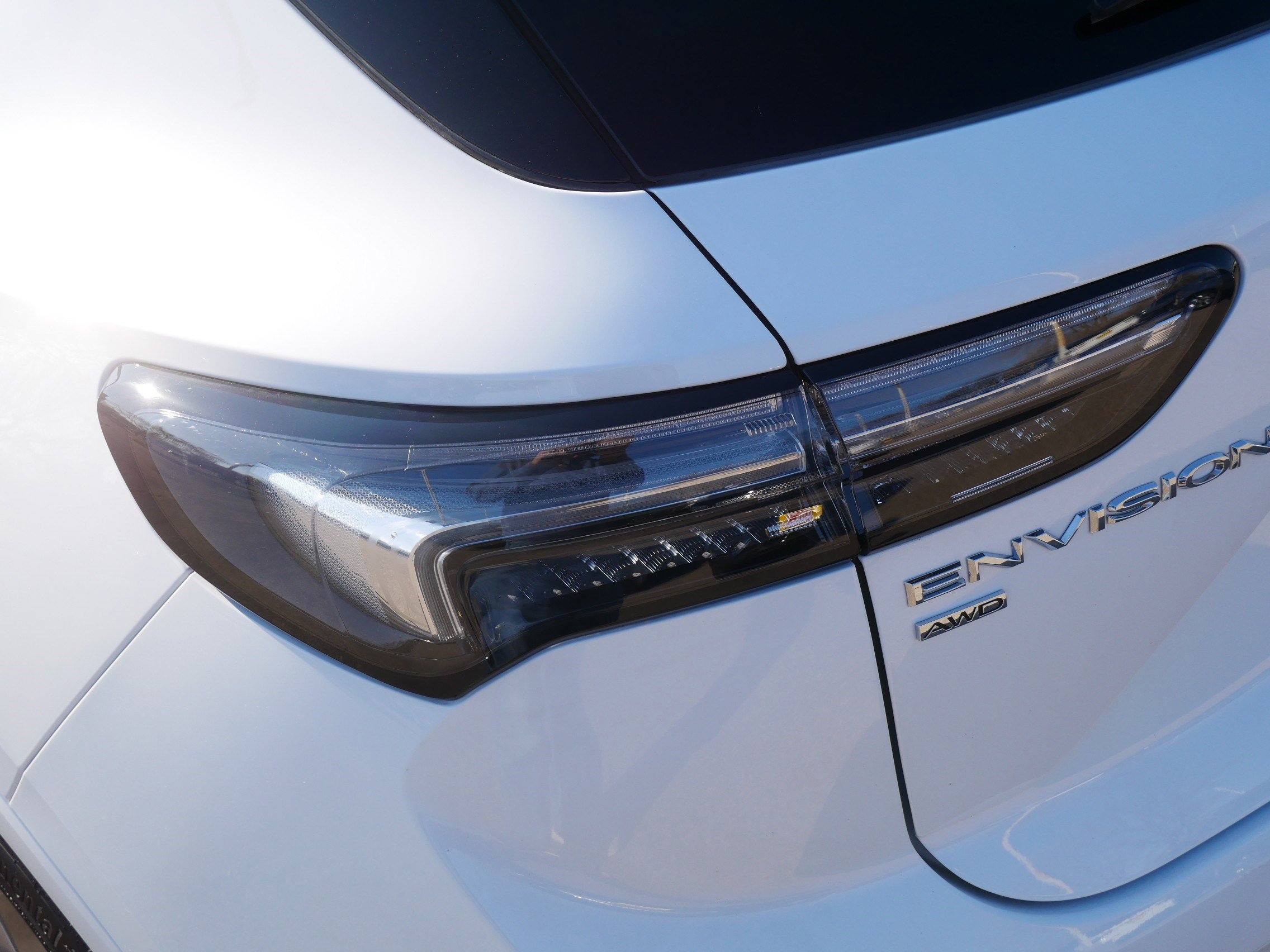 Used 2022 Buick Envision Avenir w/ Technology Package II image 16