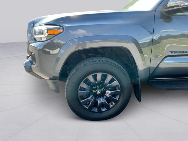 Used 2023 Toyota Tacoma Limited w/ Nightshade Package AWD/4WD image 9