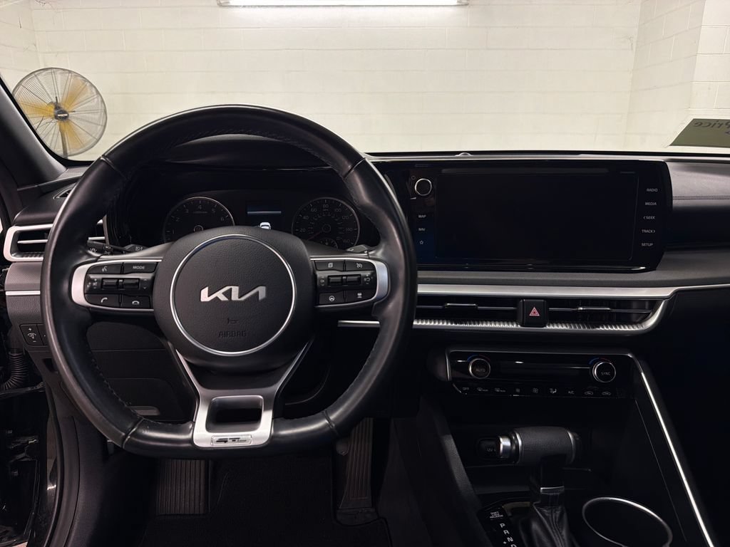 Used 2023 Kia K5 GT-Line FWD image 9
