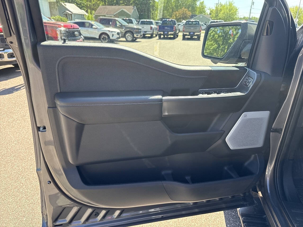 Certified 2025 Ford F150 Lariat w/ Equipment Group 502A High AWD/4WD image 28