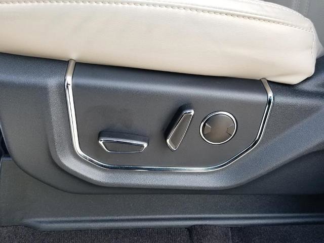 Certified 2023 Ford Expedition Platinum image 13